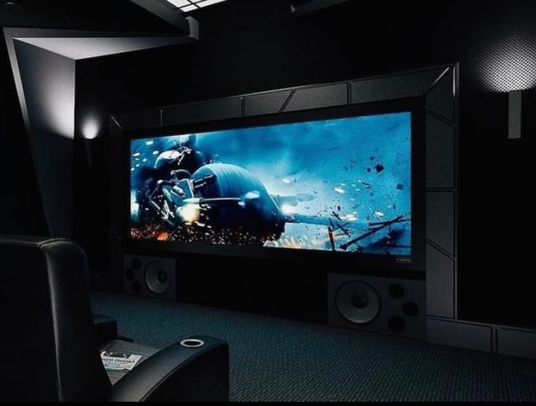 Améliorez votre expérience visuelle : Pourquoi votre projecteur a-t-il besoin d'un écran de projection ?