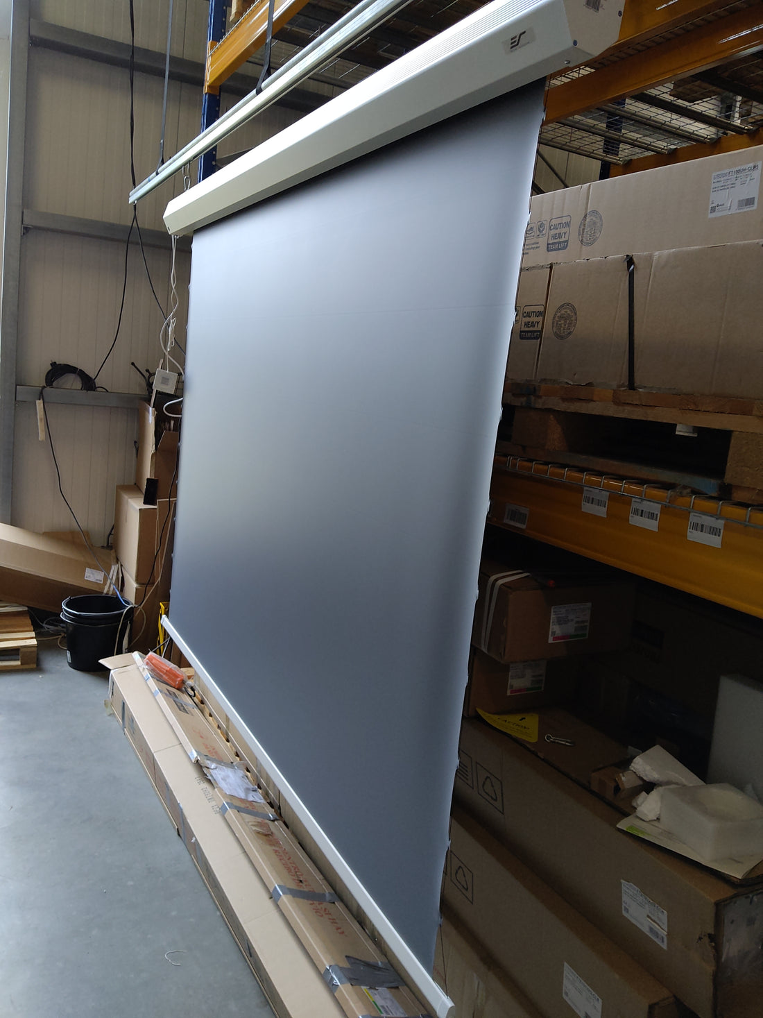 Used - Like New // DAYWALKER DW3 TAB TENSION - 16:9 - 299 x 168cm (30cm Top Drop) - DayWalker // B-DWN92XHTD3-E12--252H03614
